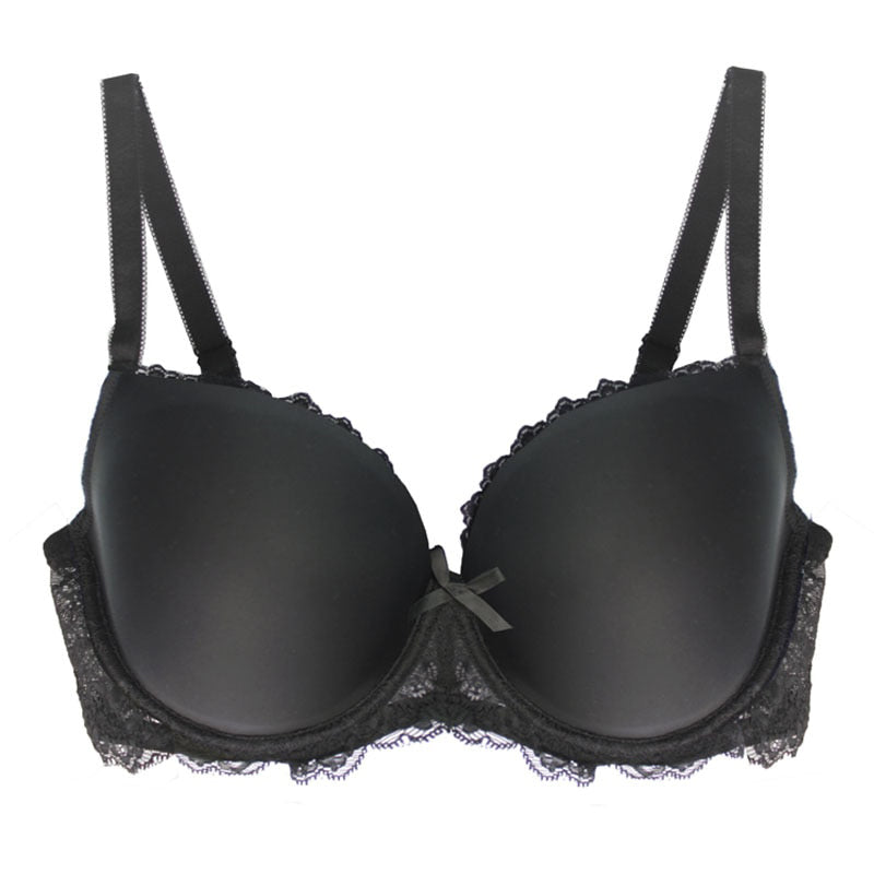 Flattering and Supportive: Underwired Plus Size Lace Bra | Your Ultimate Comfort and Style (Black)